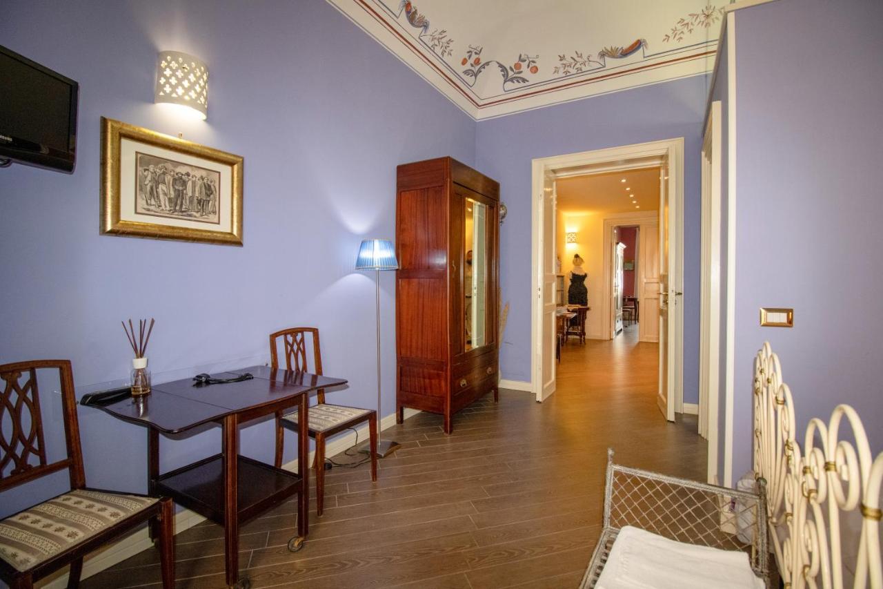 The Palace B&B And Apartments Santo Stefano di Camastra Luaran gambar