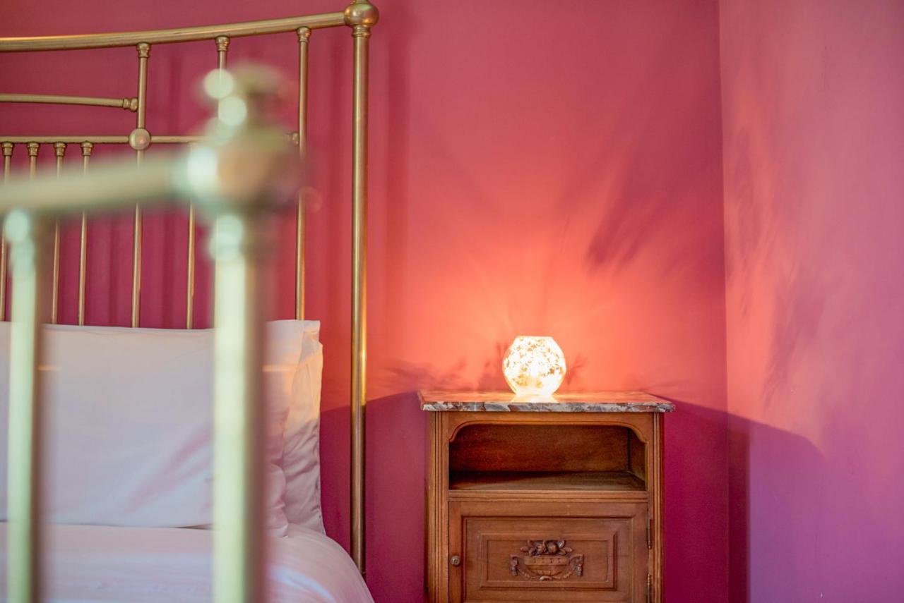 The Palace B&B And Apartments Santo Stefano di Camastra Luaran gambar