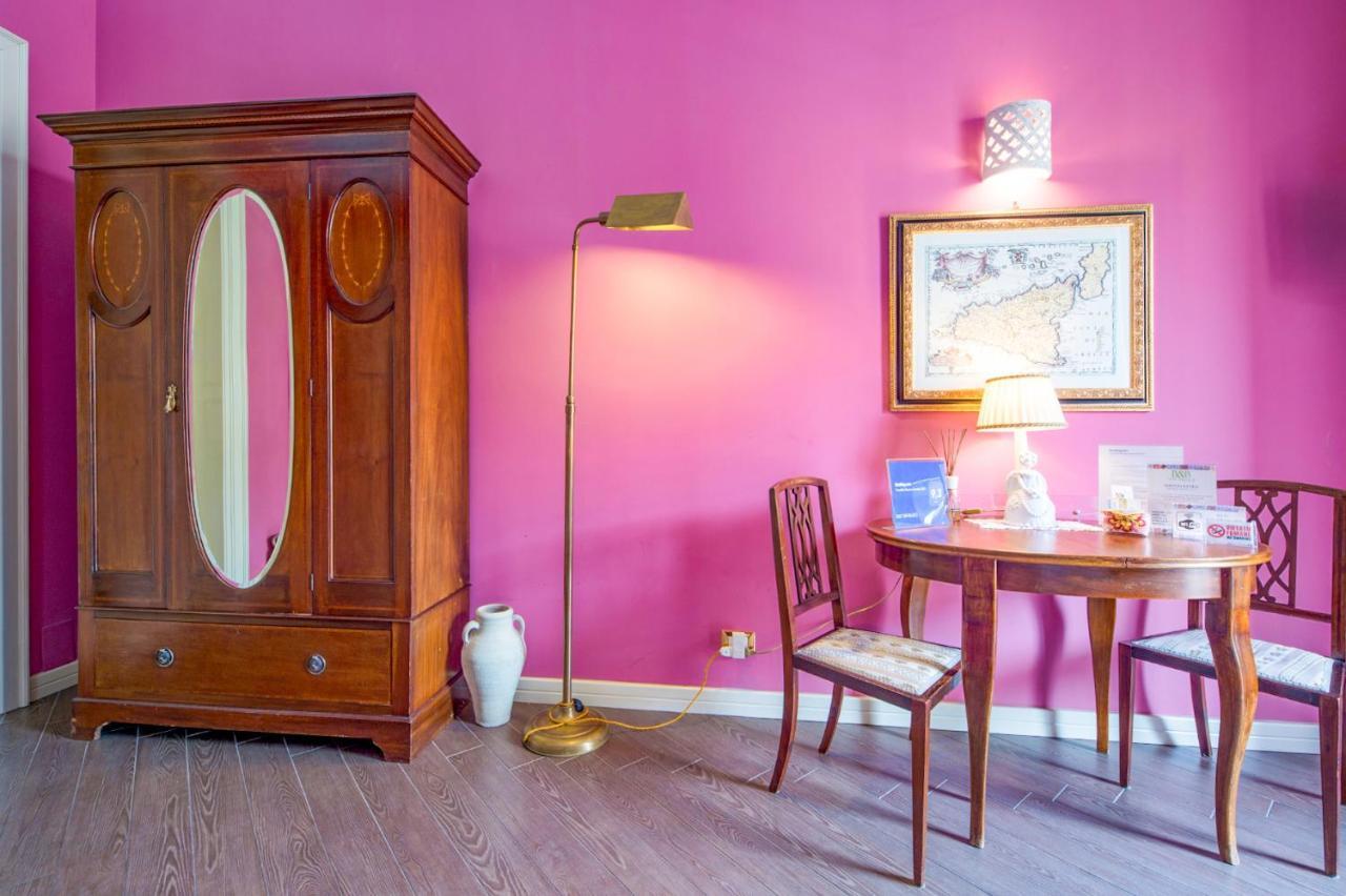 The Palace B&B And Apartments Santo Stefano di Camastra Luaran gambar