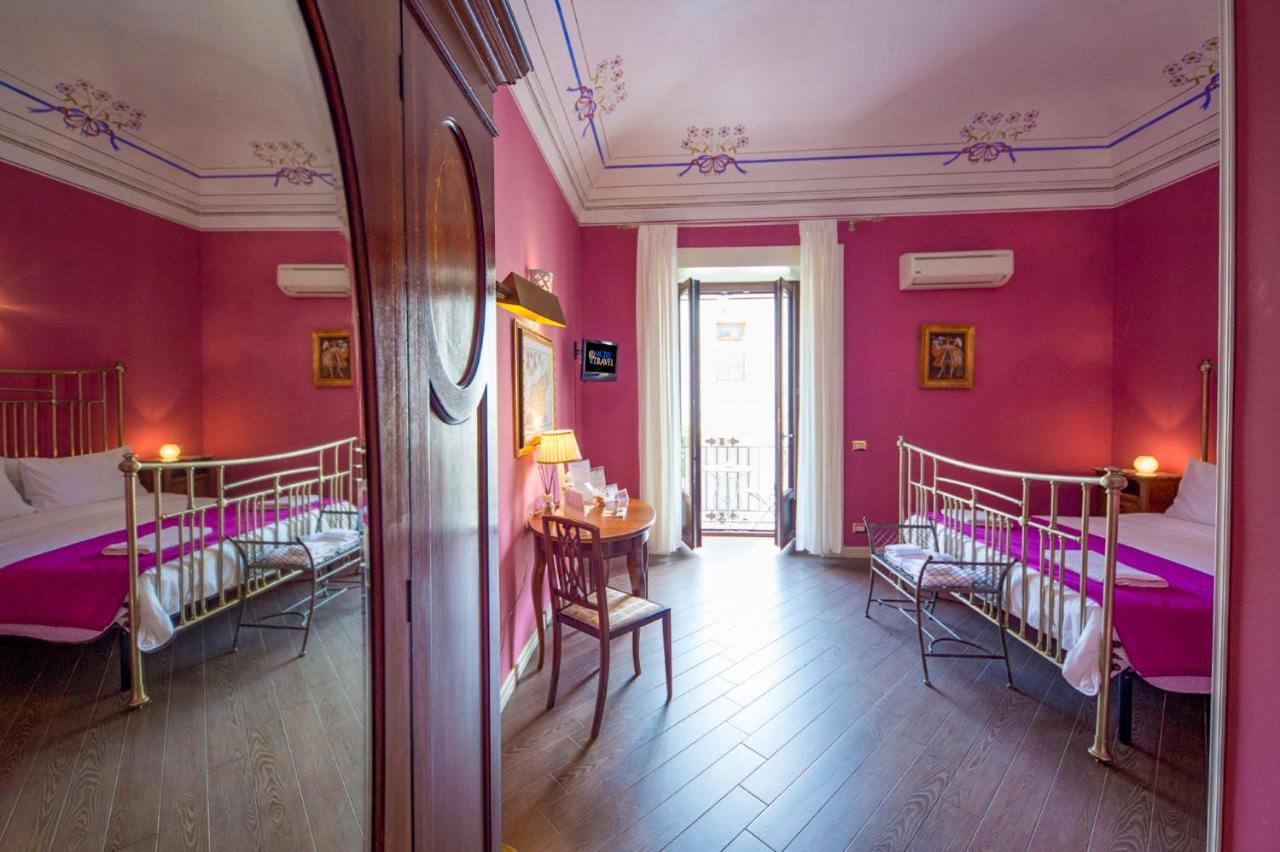 The Palace B&B And Apartments Santo Stefano di Camastra Luaran gambar