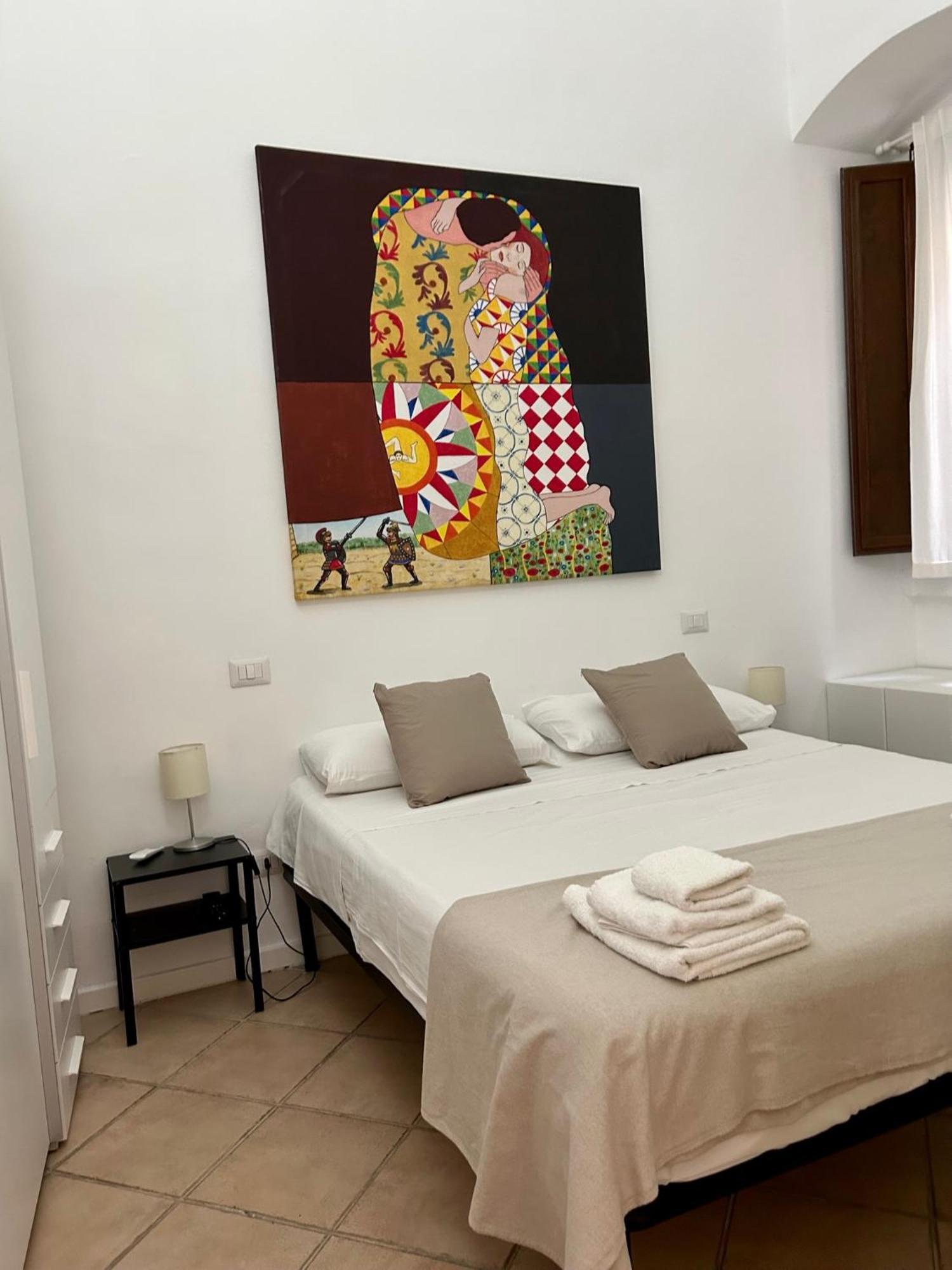 The Palace B&B And Apartments Santo Stefano di Camastra Luaran gambar