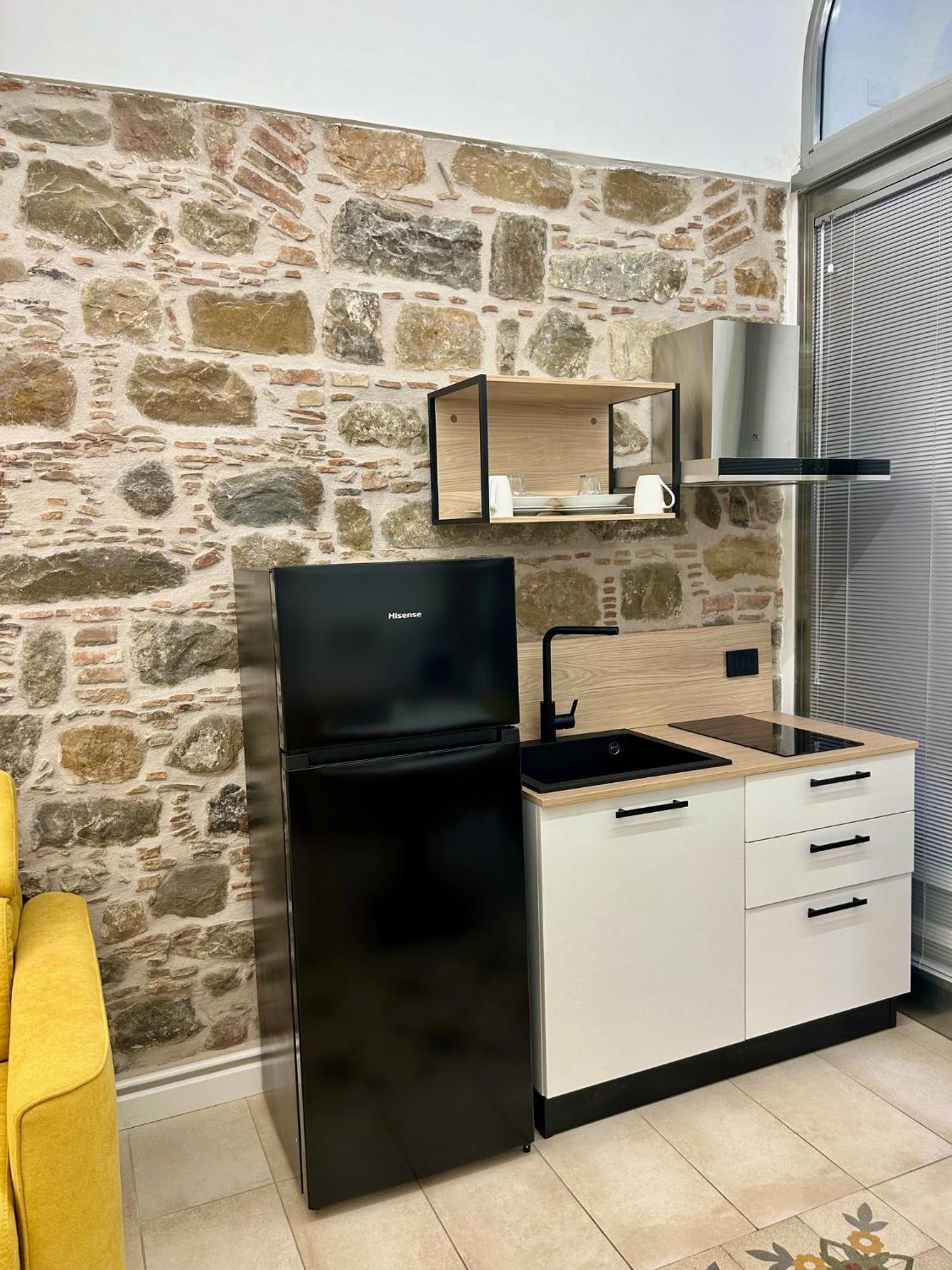 The Palace B&B And Apartments Santo Stefano di Camastra Luaran gambar